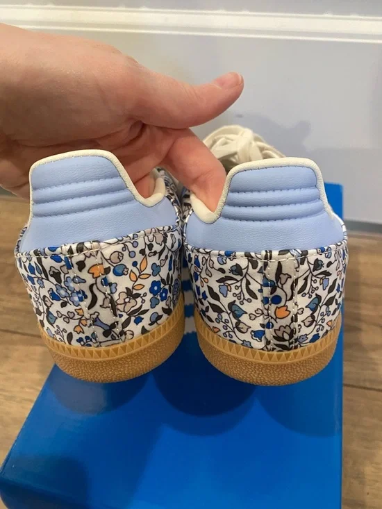 NIB Adidas samba Liberty London floral 6.5 kids (8 women’s) - Picture 7 of 12